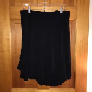 ☀️ 3 for $15 ☀️Express ruffle length skirt